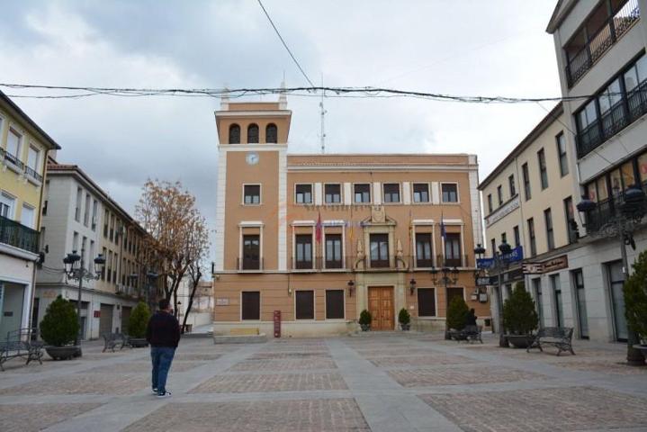 Garaje en alquiler en Elda, Centro - Ayuntamiento photo 0