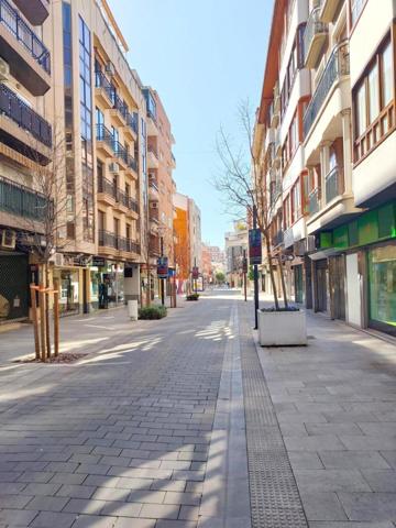 Garaje en alquiler en Ciudad Real, Centro - Calatrava photo 0