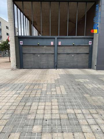 Parking en alquiler en Badalona, Gorg photo 0