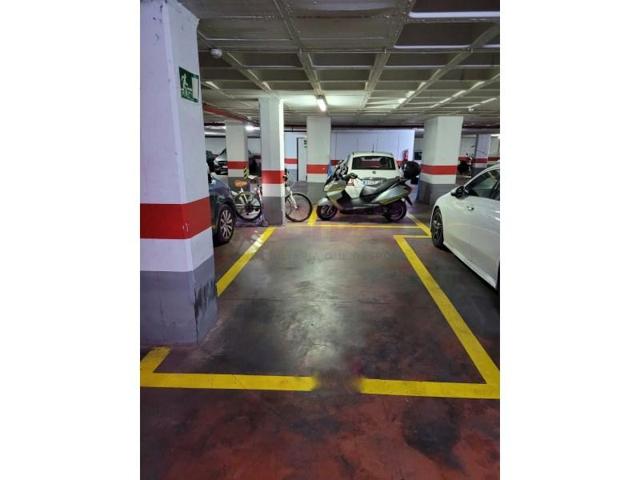 Parking en alquiler en Valencia, Ciutat de les Artes i les Ciències photo 0