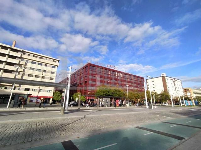 Garaje en alquiler en Sevilla, Nervion photo 0