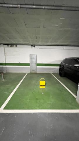 Garaje en alquiler en Torrevieja, Playa de los Locos photo 0