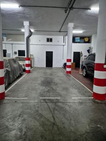 Garaje en alquiler en Alcalá de Guadaira, Rafael Beca photo 0