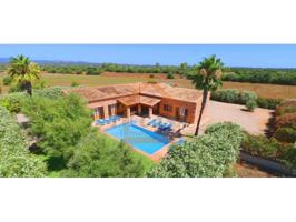 Chalet en alquiler en Campos photo 0