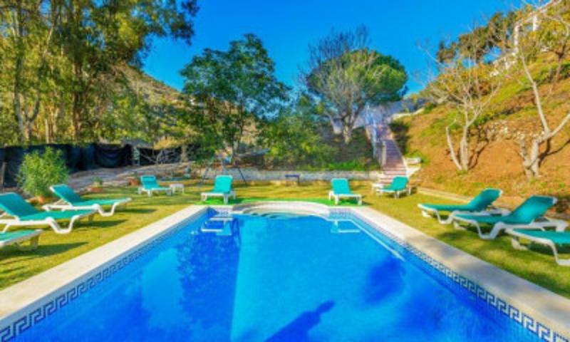 Chalet en alquiler en Torrox, Pueblo photo 0