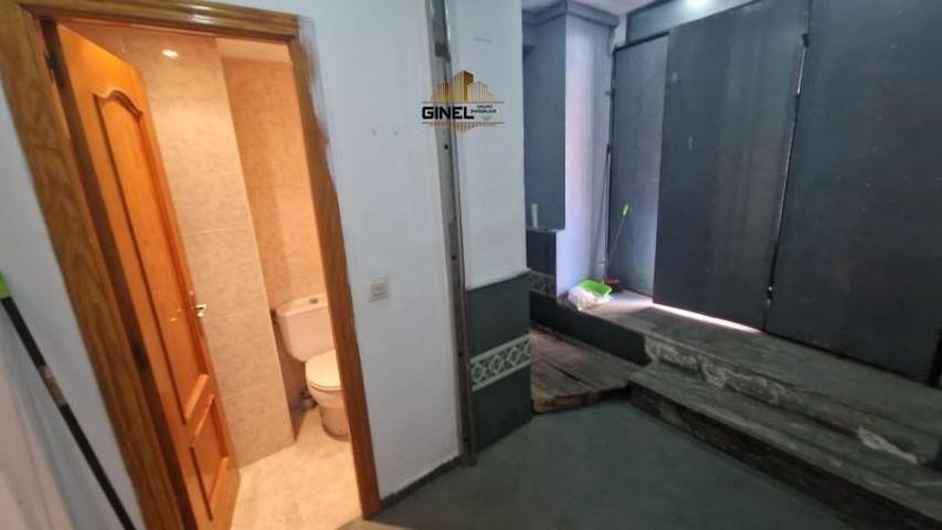 Local comercial en alquiler en Jaén, Avda. Andalucia photo 0