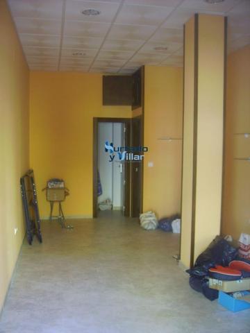 Local comercial en alquiler en Torreperogil, Torreperogil photo 0