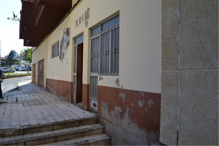 Local comercial en alquiler en Plasencia, La data photo 0