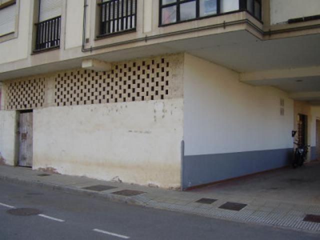 Local comercial en alquiler en Salas, Salas photo 0