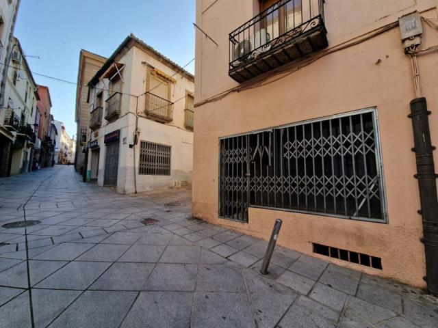 Local comercial en alquiler en Plasencia, Centro - C- Trujillo photo 0