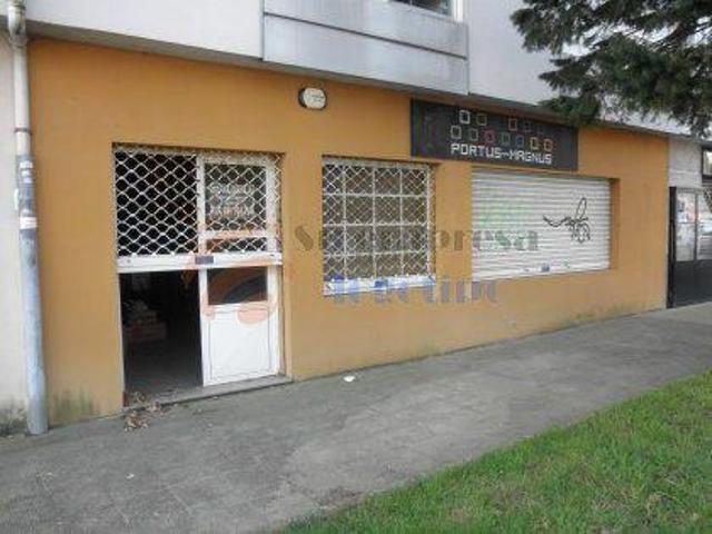 Local comercial en alquiler en Ferrol, Esteiro photo 0