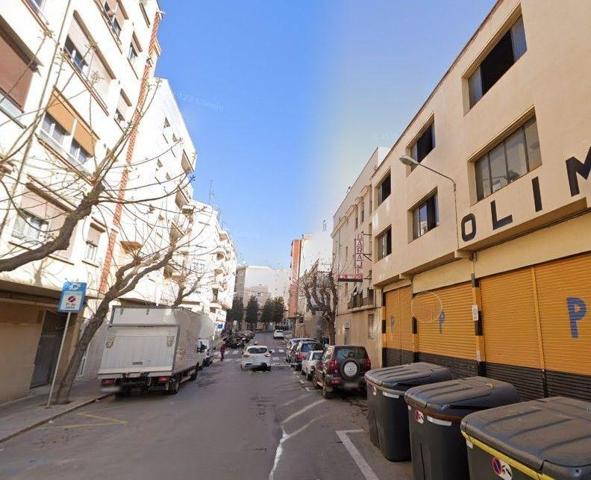 Local comercial en alquiler en Reus, Pastoreta photo 0