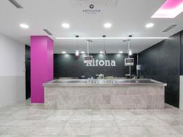 Local comercial en alquiler en Egüés photo 0