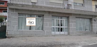 Local comercial en alquiler en Vilaboa, Paredes photo 0