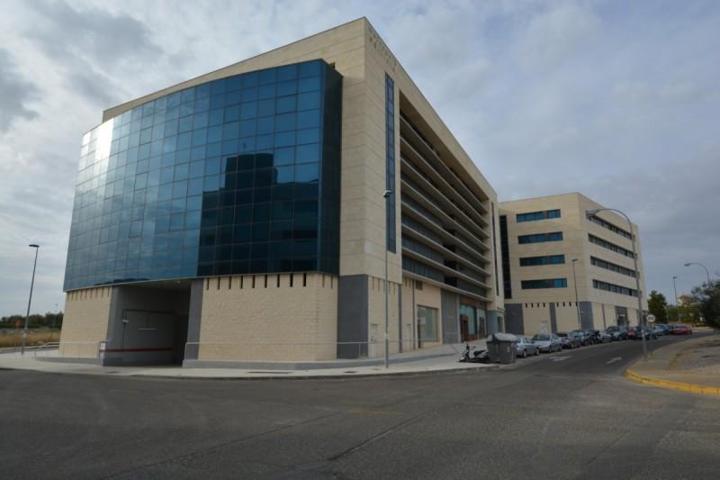 Oficina en alquiler en Mairena del Aljarafe, Poligono Pisa photo 0