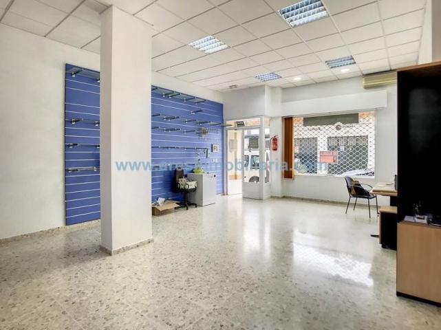 Local comercial en alquiler en Écija, San Benito photo 0