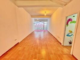 Local comercial en alquiler en Albaida, Albaida photo 0