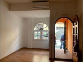 Local comercial en alquiler en Villarrobledo photo 0