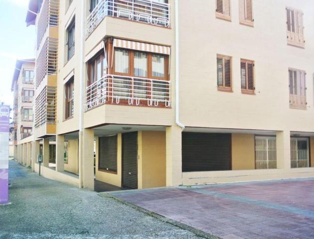 Local comercial en alquiler en Arrasate-Mondragón, Uribarri photo 0