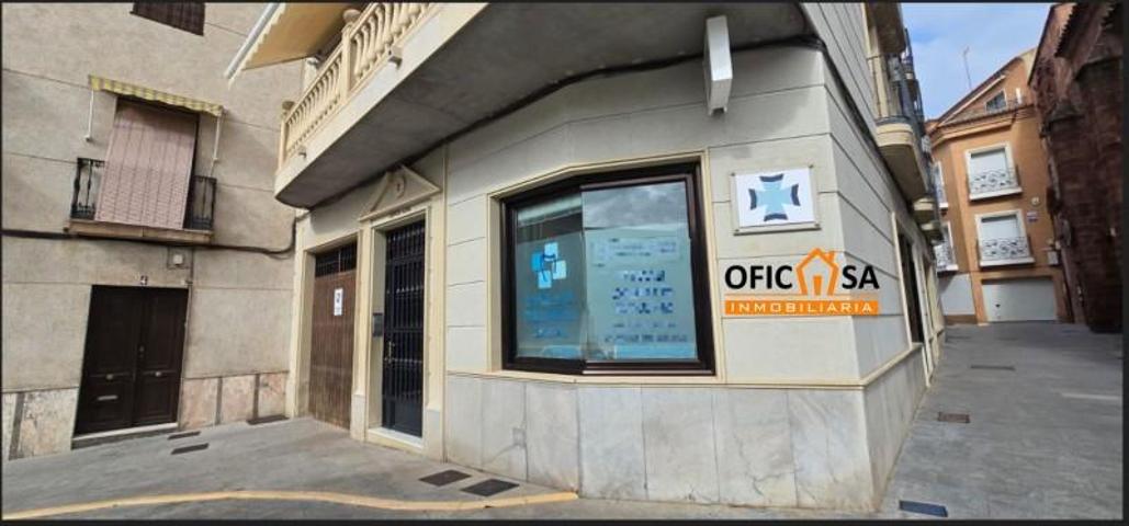Local comercial en alquiler en Bailén, Bailen photo 0
