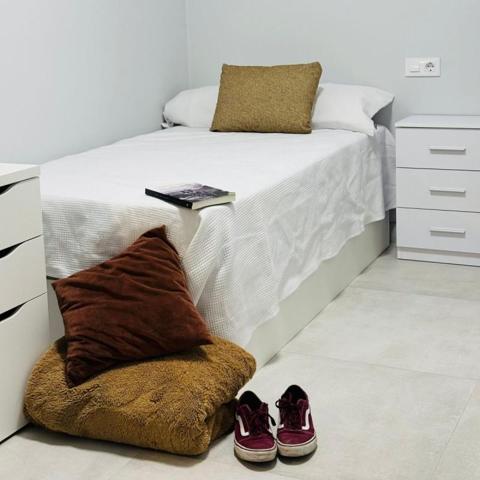 Apartamento en alquiler en Jaén, La Luna photo 0