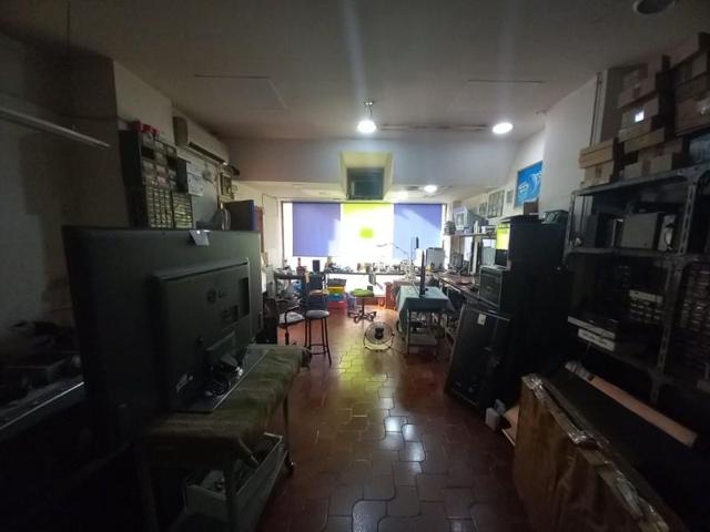 Local comercial en alquiler en Linares, Linares photo 0