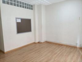 Local comercial en alquiler en Algeciras, San Isidro photo 0