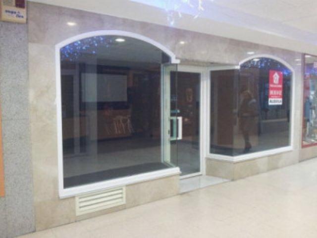 Local comercial en alquiler en Pontevedra, Pontevedra photo 0