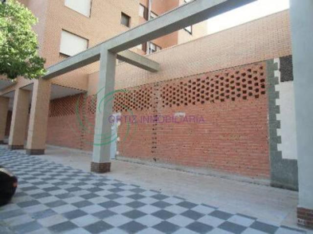 Local comercial en alquiler en Cuenca, Parque Sol photo 0