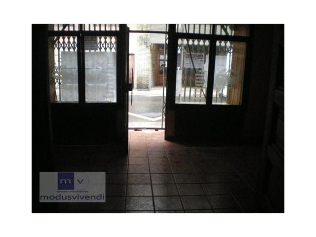 Local comercial en alquiler en León photo 0