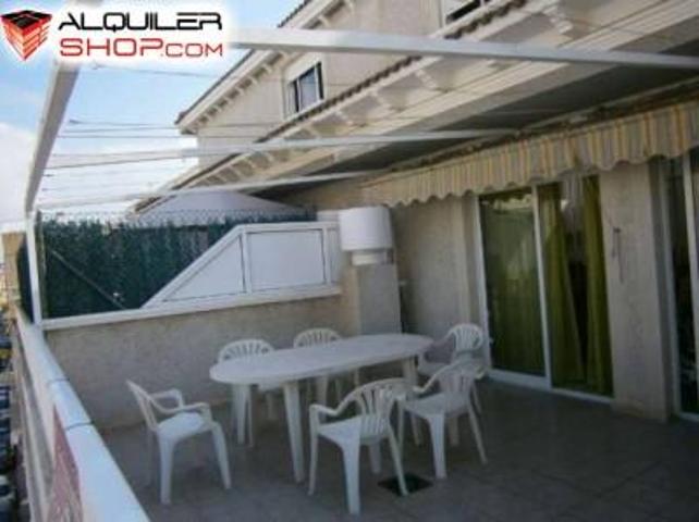Apartamento en alquiler en Guardamar del Segura, MERCADONA photo 0