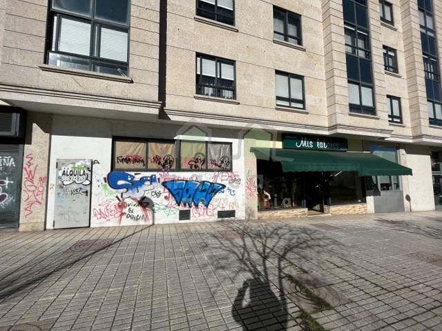 Local comercial en alquiler en Vigo, Bouzas photo 0