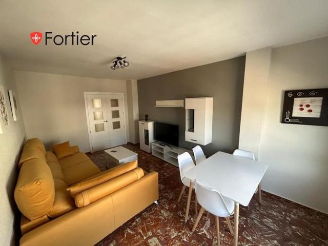 Apartamento en alquiler en Martos, Centro photo 0