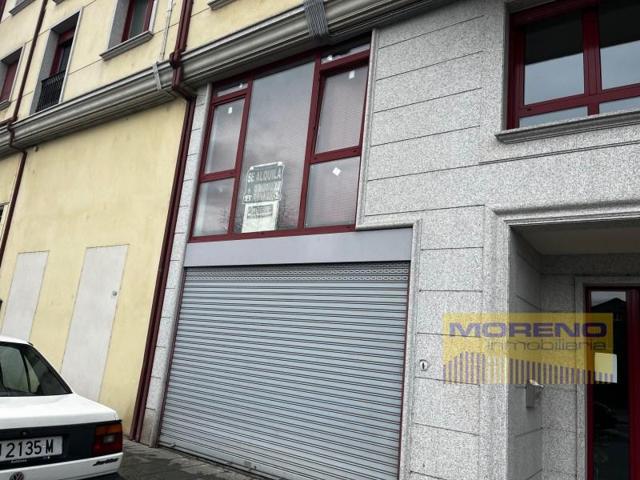 Local comercial en alquiler en Sarria photo 0
