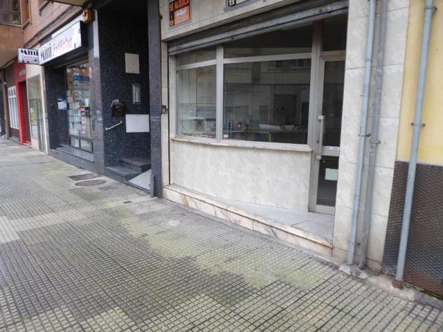 Local comercial en alquiler en Avilés, Quirinal photo 0