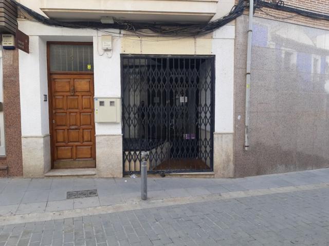 Local comercial en alquiler en Valdepeñas, Centro photo 0