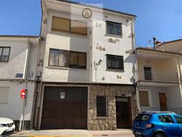 Local comercial en alquiler en Candeleda photo 0