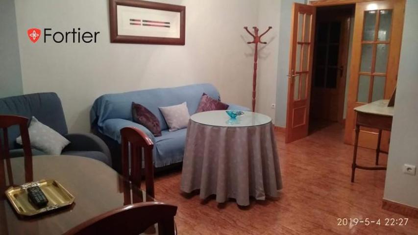 Piso en alquiler en Martos, Centro photo 0