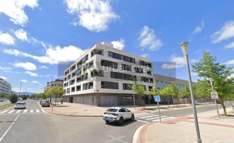 Local comercial en alquiler en Logroño, La Guindalera photo 0