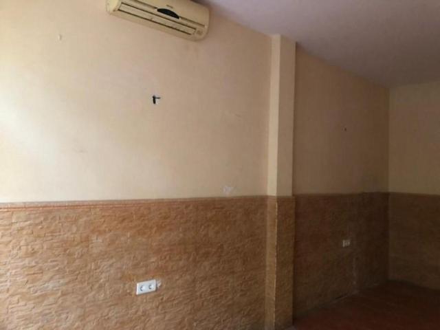 Local comercial en alquiler en Cádiz photo 0