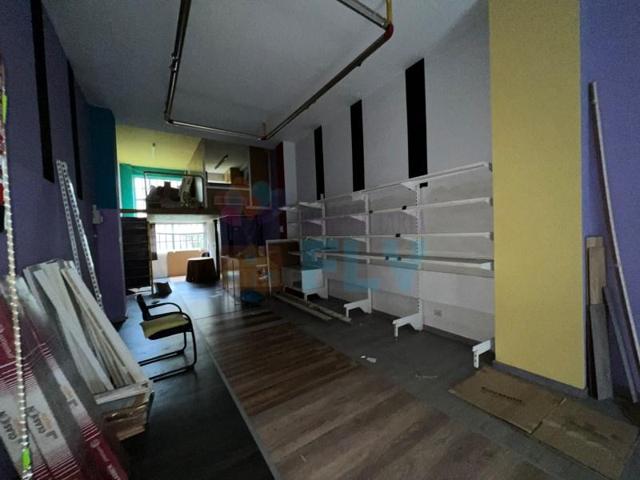 Local comercial en alquiler en Ourense photo 0