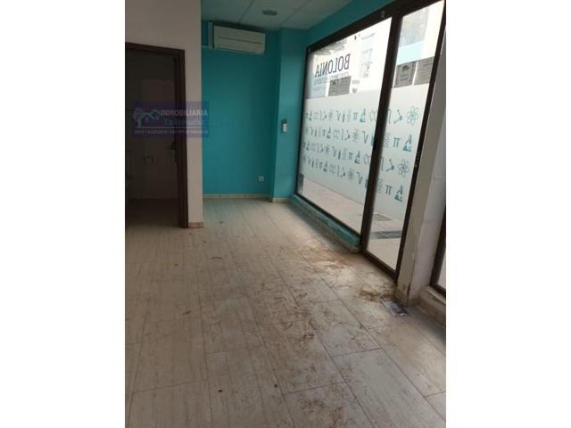 Local comercial en alquiler en Alcázar de San Juan photo 0