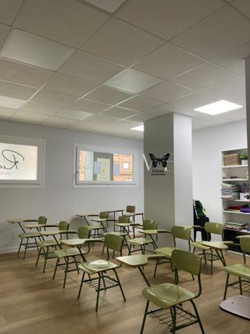 Local comercial en alquiler en Grado, Grado photo 0