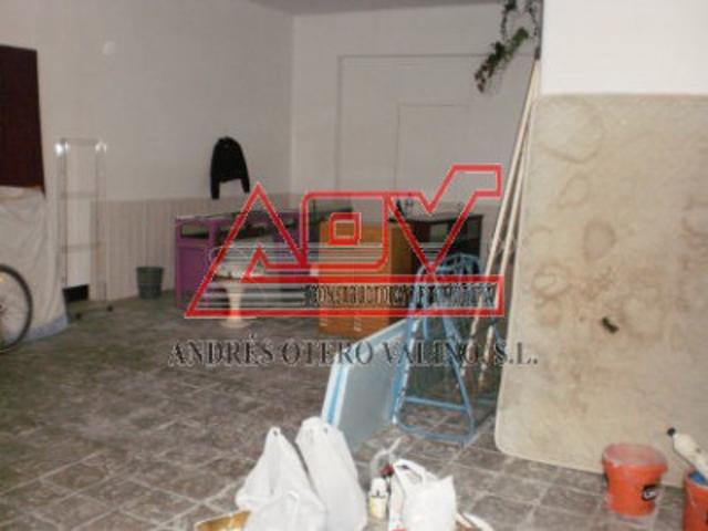 Local comercial en alquiler en Ferrol, Catabois photo 0