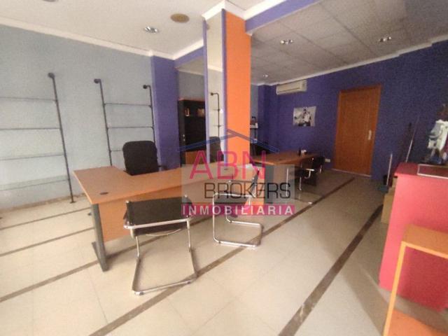 Local comercial en alquiler en Albaida, Albaida photo 0