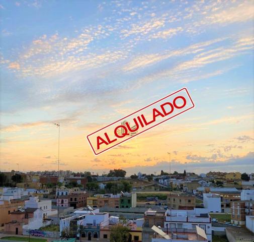 Piso en alquiler en Alcalá de Guadaira, Zona Santa Lucia photo 0
