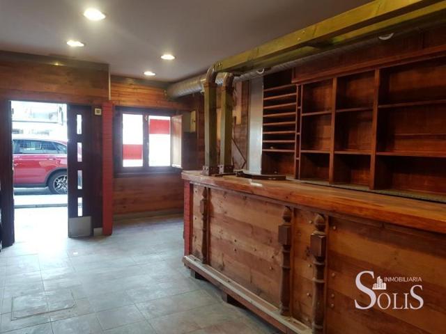 Local comercial en alquiler en Oviedo, Centro - Auditorio photo 0