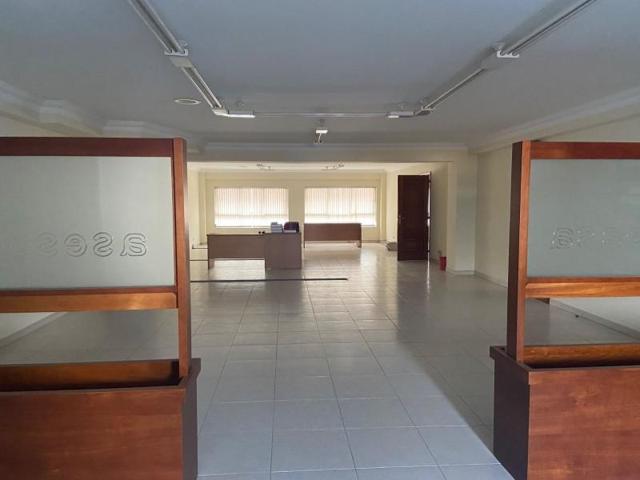 Local comercial en alquiler en Lalín photo 0