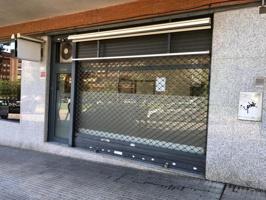 Local comercial en alquiler en Sant Boi de Llobregat, Vinyets photo 0