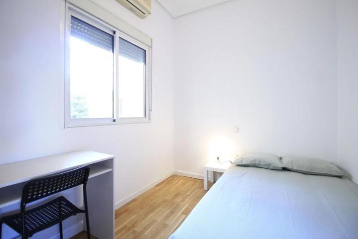 Piso en alquiler en Madrid, Usera - Moscardo photo 0